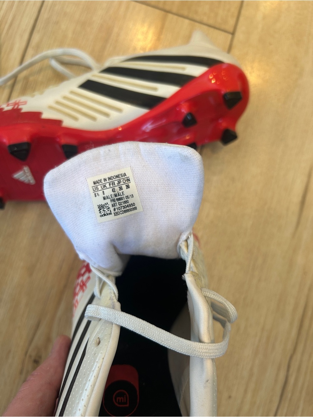 Adidas Absolion Soccer Cleats – Men’s Size 8.5 – White & Red – Brand New - Picture 7 of 8